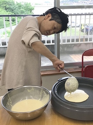 [ホリデー日課 ! ]　「クレープ?」、「ホットケーキ?」、それは気持ちの問題 !：４月26日(土) 2