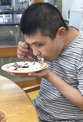 [ホリデー日課 ! ]　「クレープ?」、「ホットケーキ?」、それは気持ちの問題 !：４月26日(土) 5