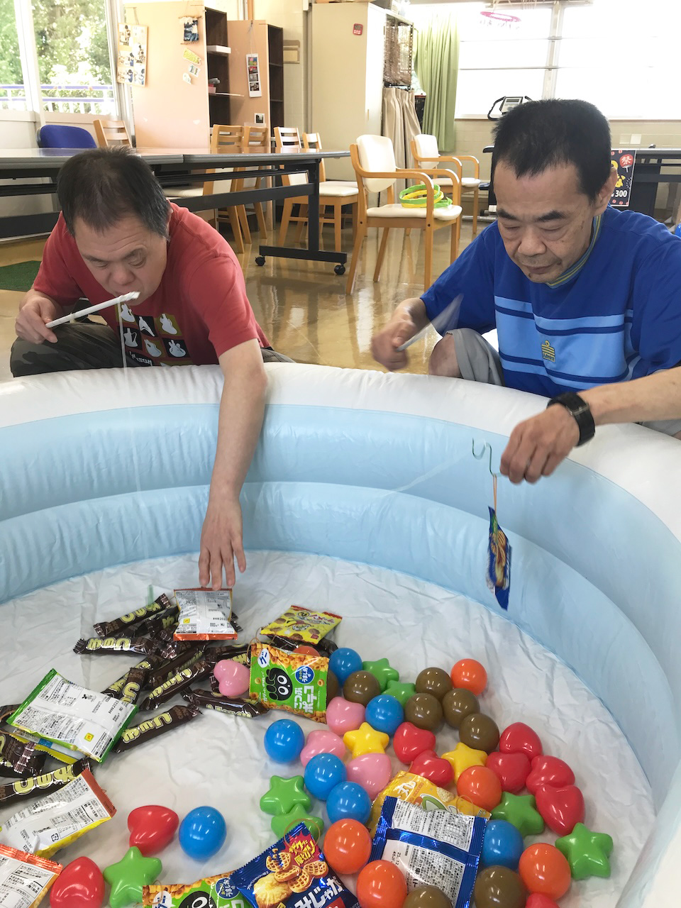 [「夏祭り」プチ復活!] 屋外は避け、サロンにて祭りの定番を楽しみました：７月21日(月) 1