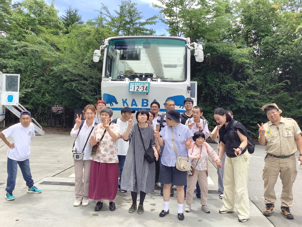 [湖にダイブ！]７月の日帰り旅行は、山中湖でKABAバスに乗りました！：7月17日(木)4