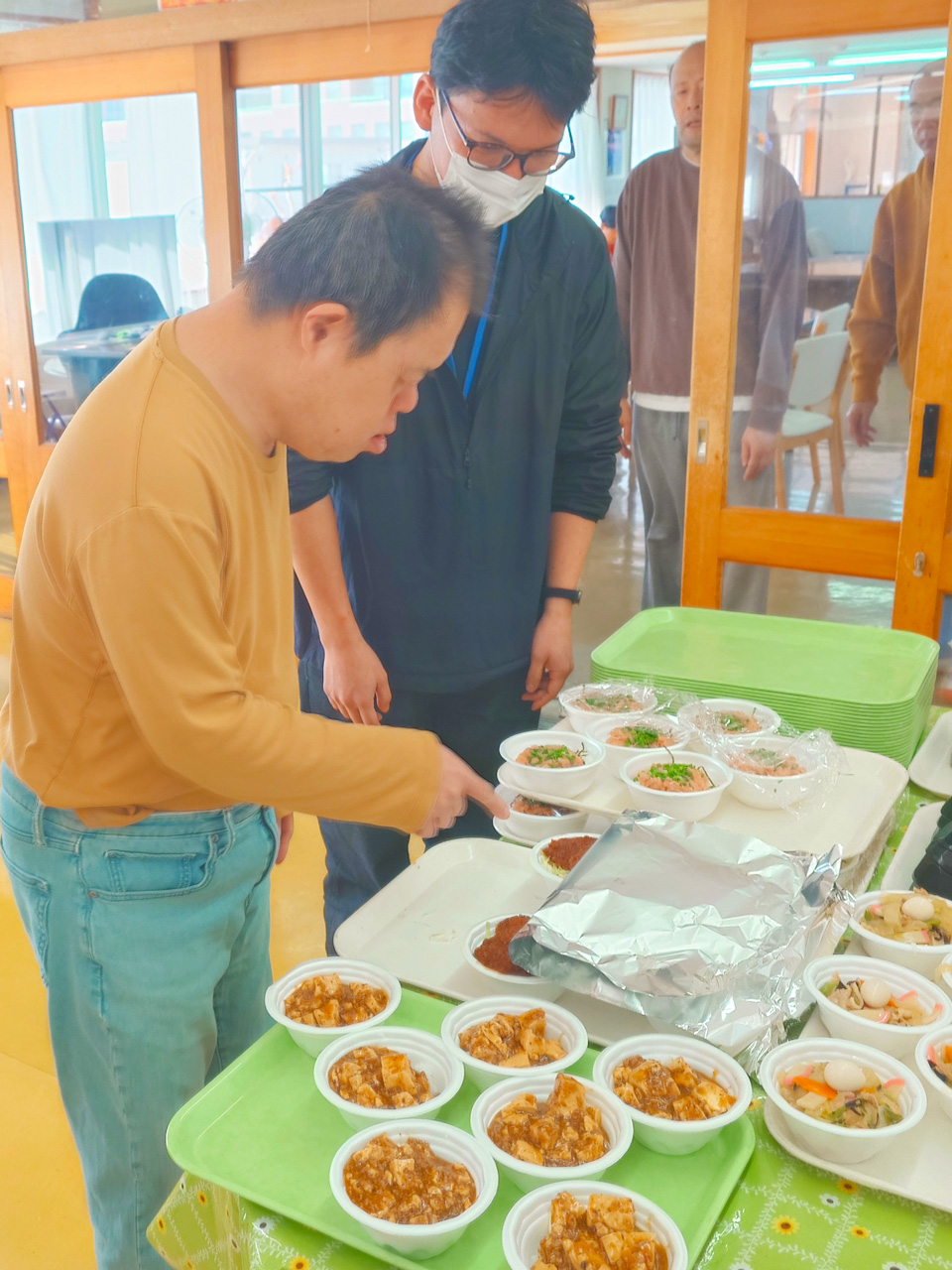 [「衣」とくれば「食」！] 久々の厨房企画は「選べるどんぶり ４種から！」：11月26日(水) 3