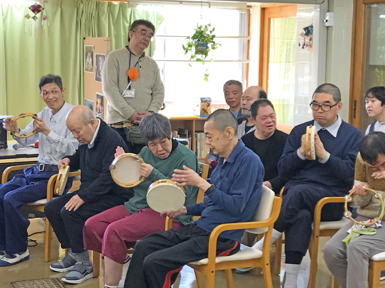 [熱唱！] 地元フォークデュオをお招きして盛り上がった「春の会」：３月14日(土) 2