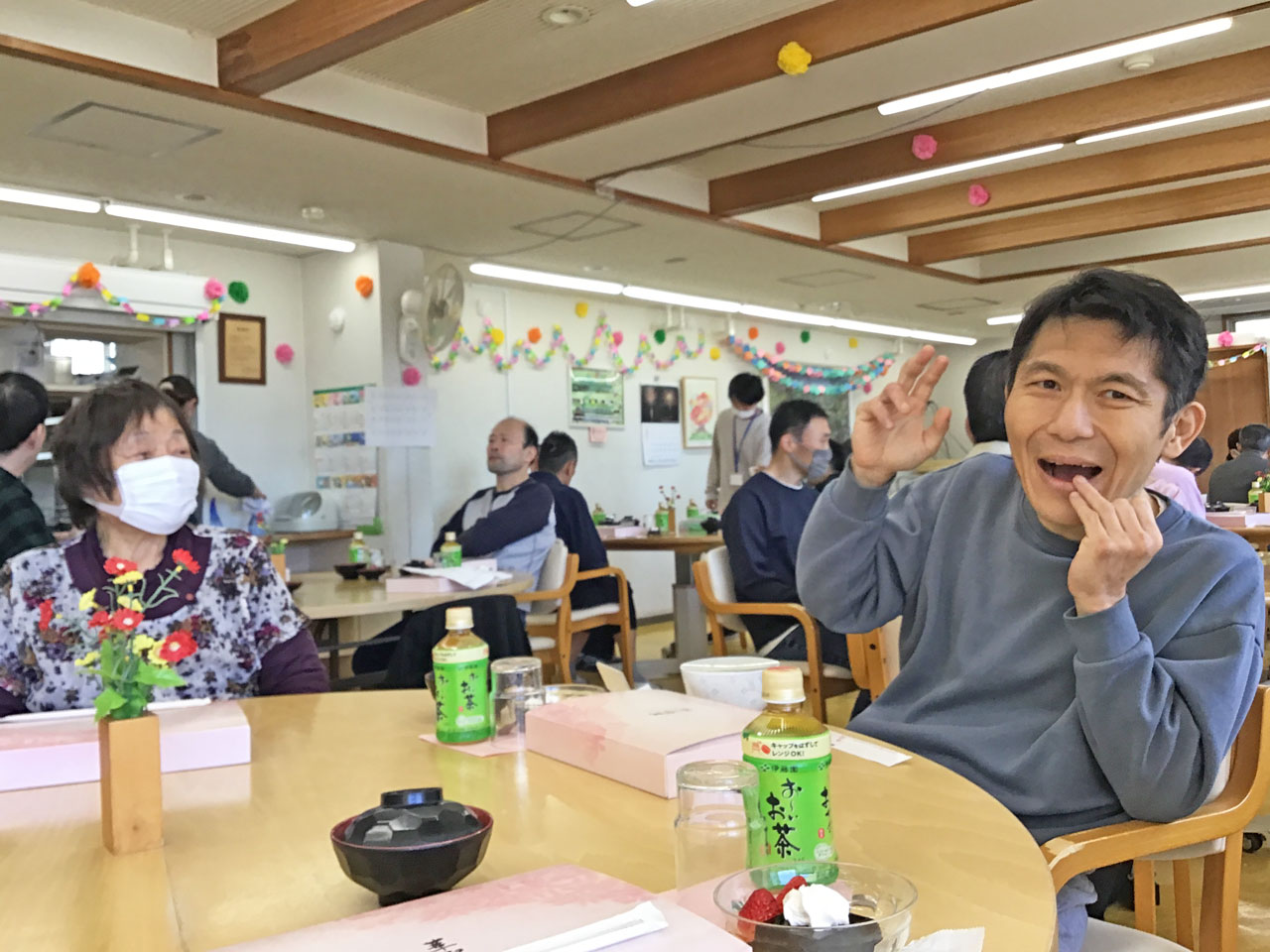 [熱唱！] 地元フォークデュオをお招きして盛り上がった「春の会」：３月14日(土) 3