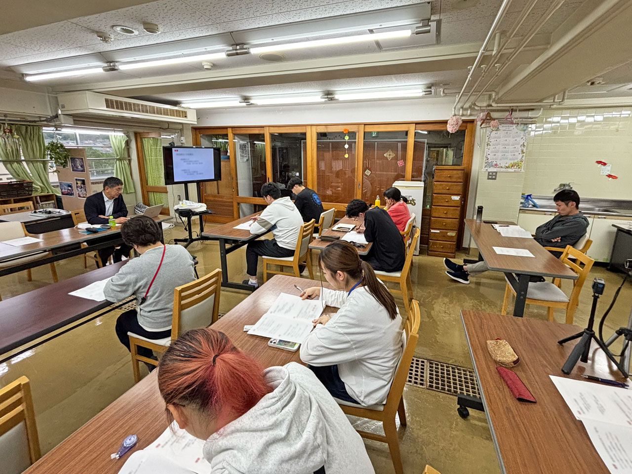 [服薬支援] 海老原理事(薬剤師)による、学園の現状を踏まえた研修会：４月22日(水) 1
