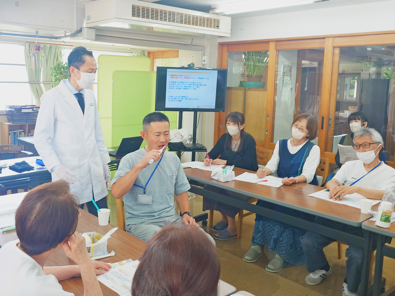 [8020を目指して！] 歯科口腔ケアに関する研修を実施しました：５月16日(土) 7