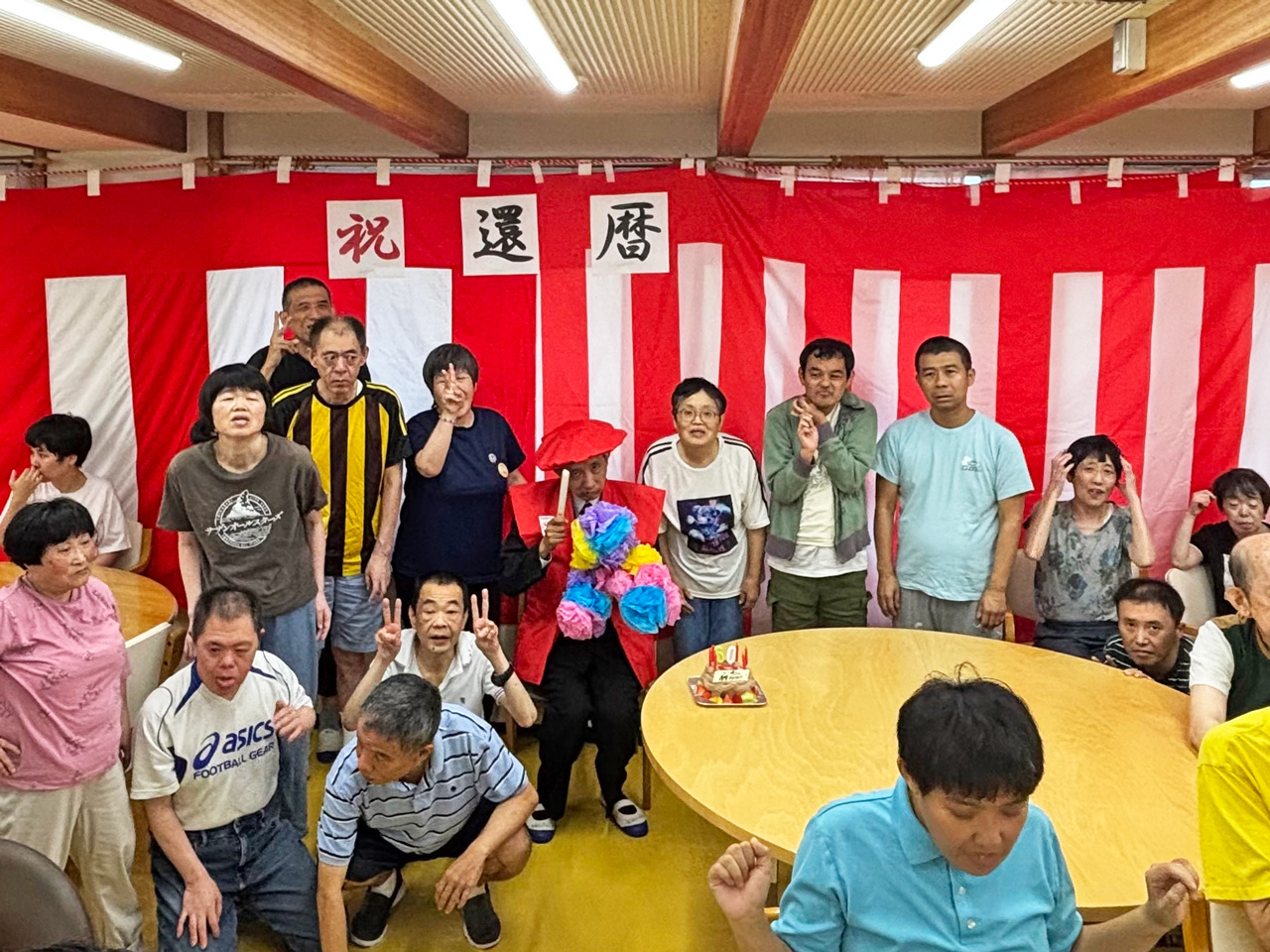 [まだまだ還暦！] 学園史上７人目の還暦到達者のお祝い(^^♪：６月26日(金) 1